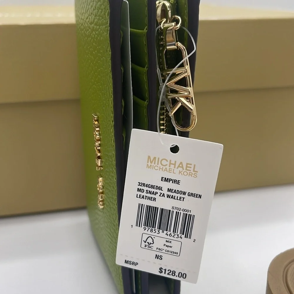 MICHAEL KORS Medium Pebbled Leather Bifold Wallet MEADOW GREEN NWT